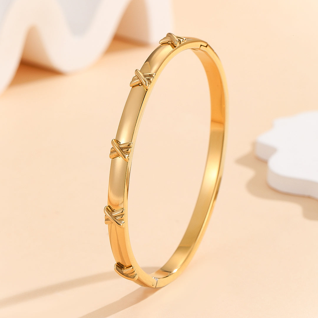 BuytheBliss® Harmony Filigree Gold Bangle